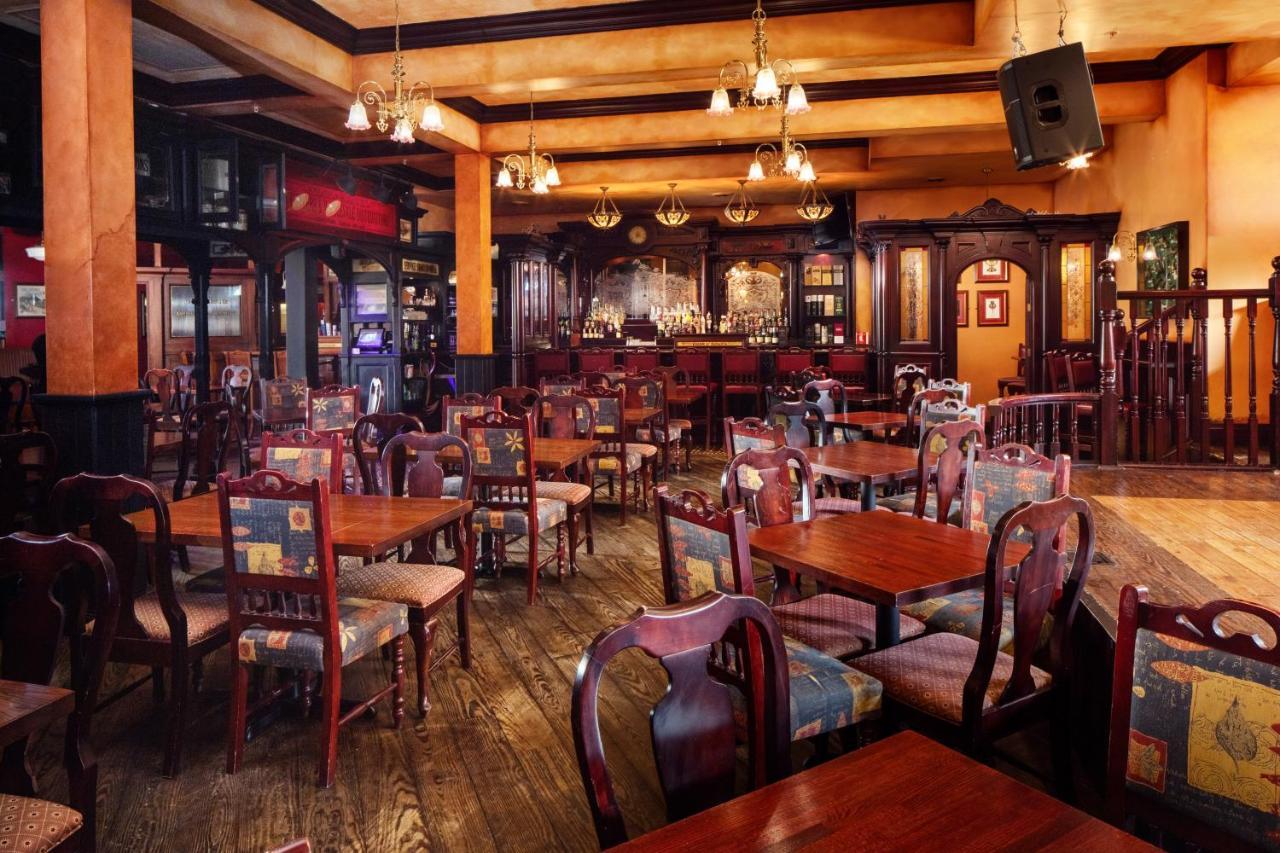 Irish Cottage Inn & Suites 加利纳 外观 照片
