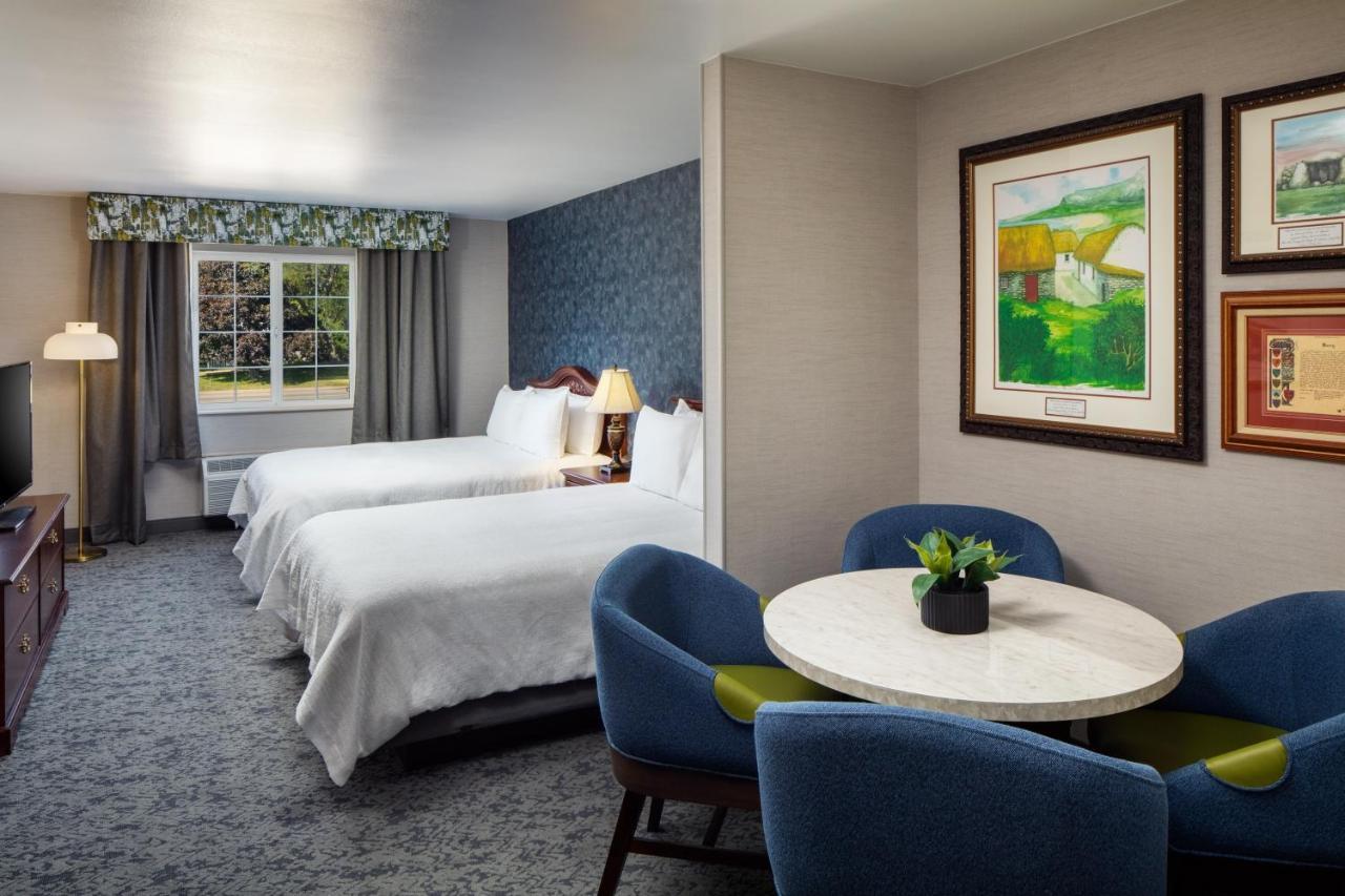 Irish Cottage Inn & Suites 加利纳 外观 照片